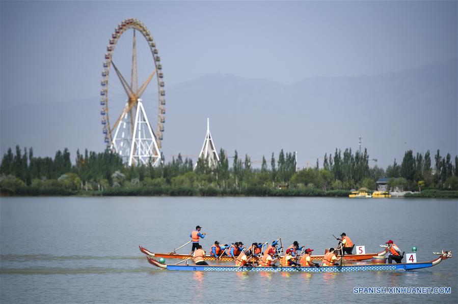 Competencia de botes de dragón en Ningxia