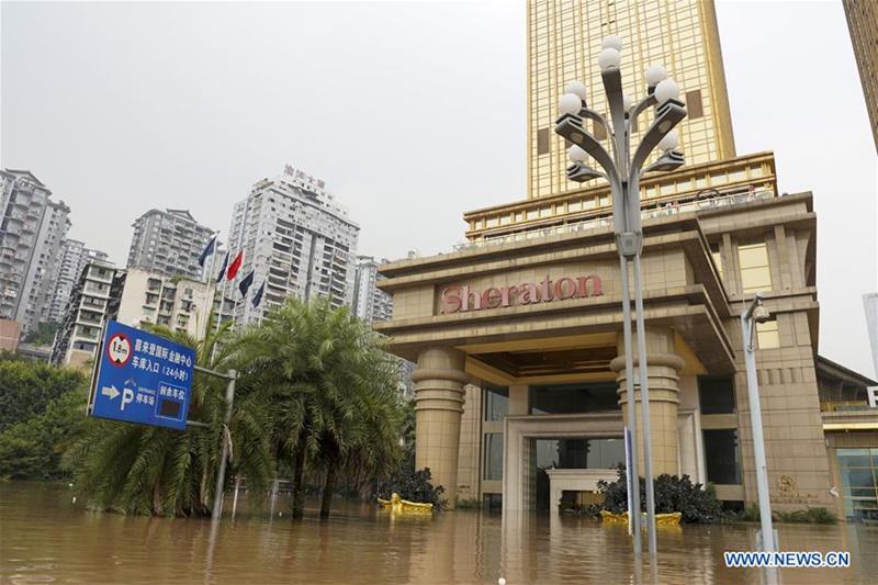 Fotografía tomada el 20 de agosto de 2020. Sección inundada de la carretera Nanbin del distrito de Nan'an del municipio de Chongqing (suroeste de China). [Foto: Xinhua]