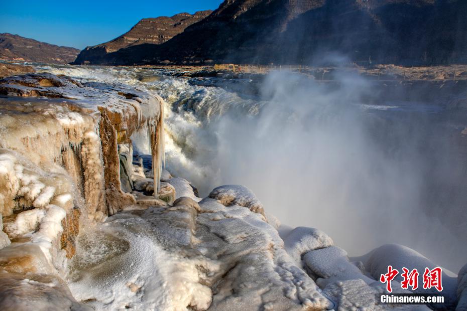 Hermosas imágenes de la cascada Hukou en el río Amarillo cubiertas de hielo