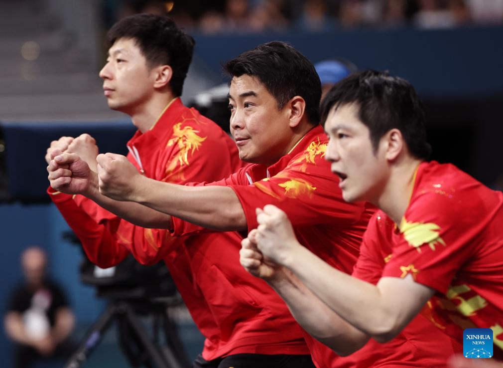 China retiene oro en tenis de mesa masculino por equipos en París 2024