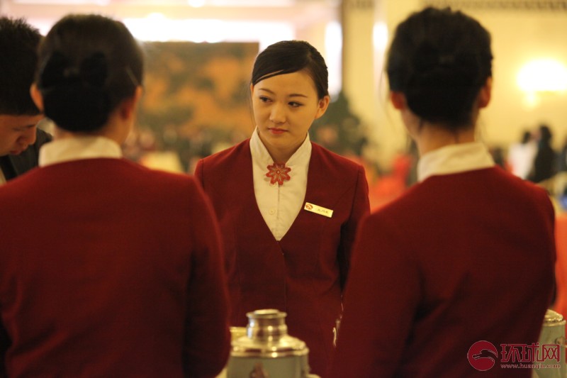 Las chicas del servicio en el Gran Palacio del Pueblo (6)